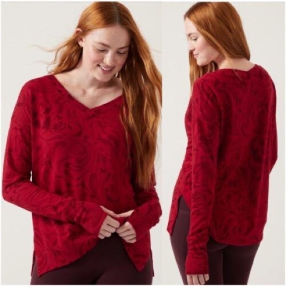 Athleta Coaster Luxe V Neck Red Swirl Pullover Sweatshirt sz S